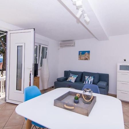 Apartments Lumini โตรกีร์ ภายนอก รูปภาพ